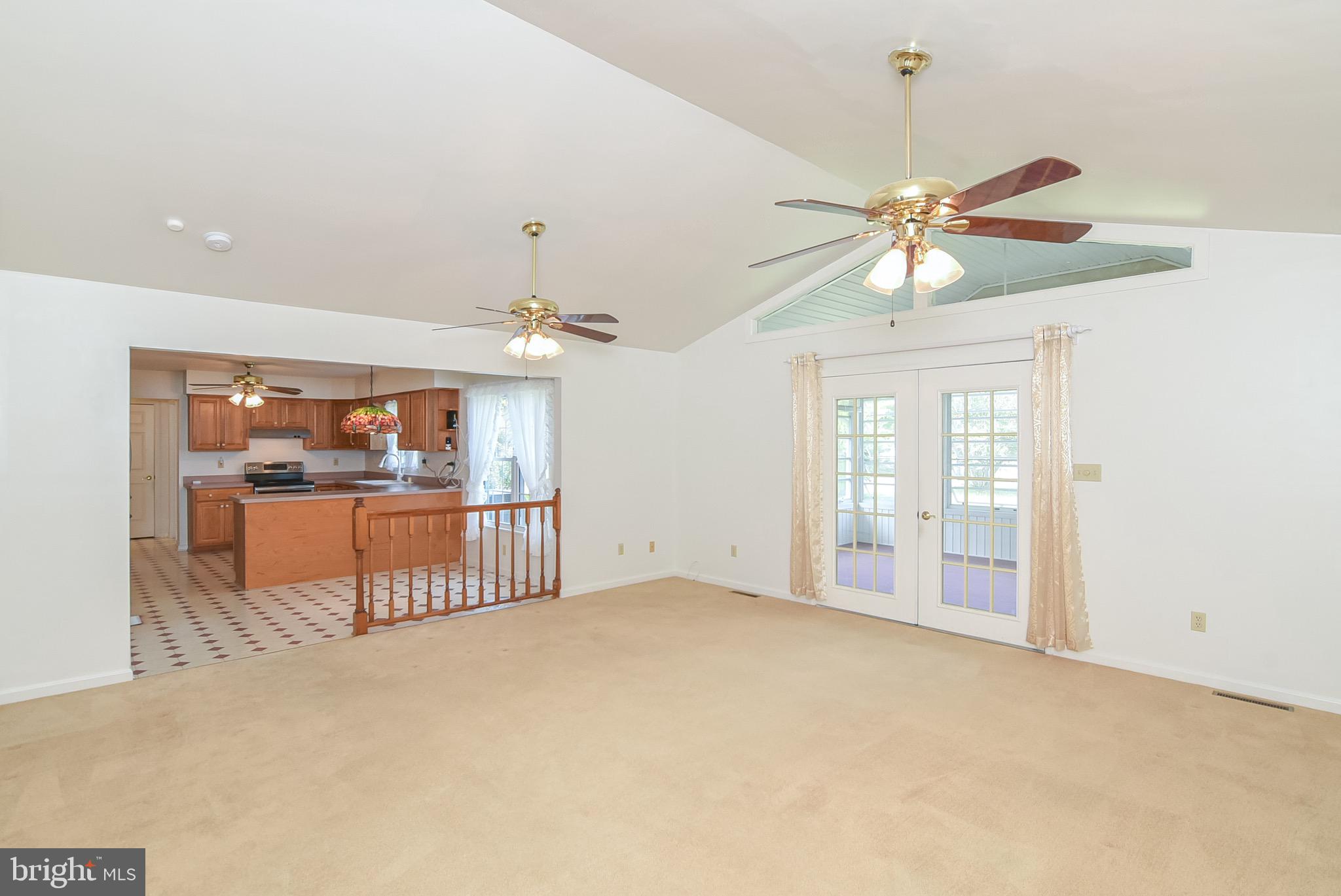 13092 Pullen Loop King George, VA 22485 - Photo 31 of 45 Family room with 2 ceiling fans