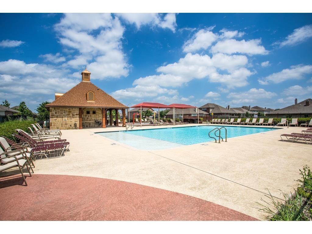 1317 Castlegar Lane Fort Worth, TX 76247 - Photo 20 of 25