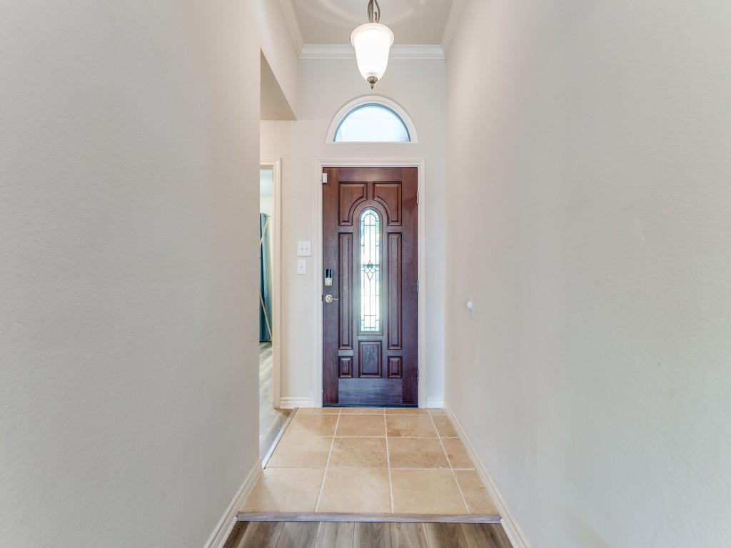 1317 Castlegar Lane Fort Worth, TX 76247 - Photo 4 of 25