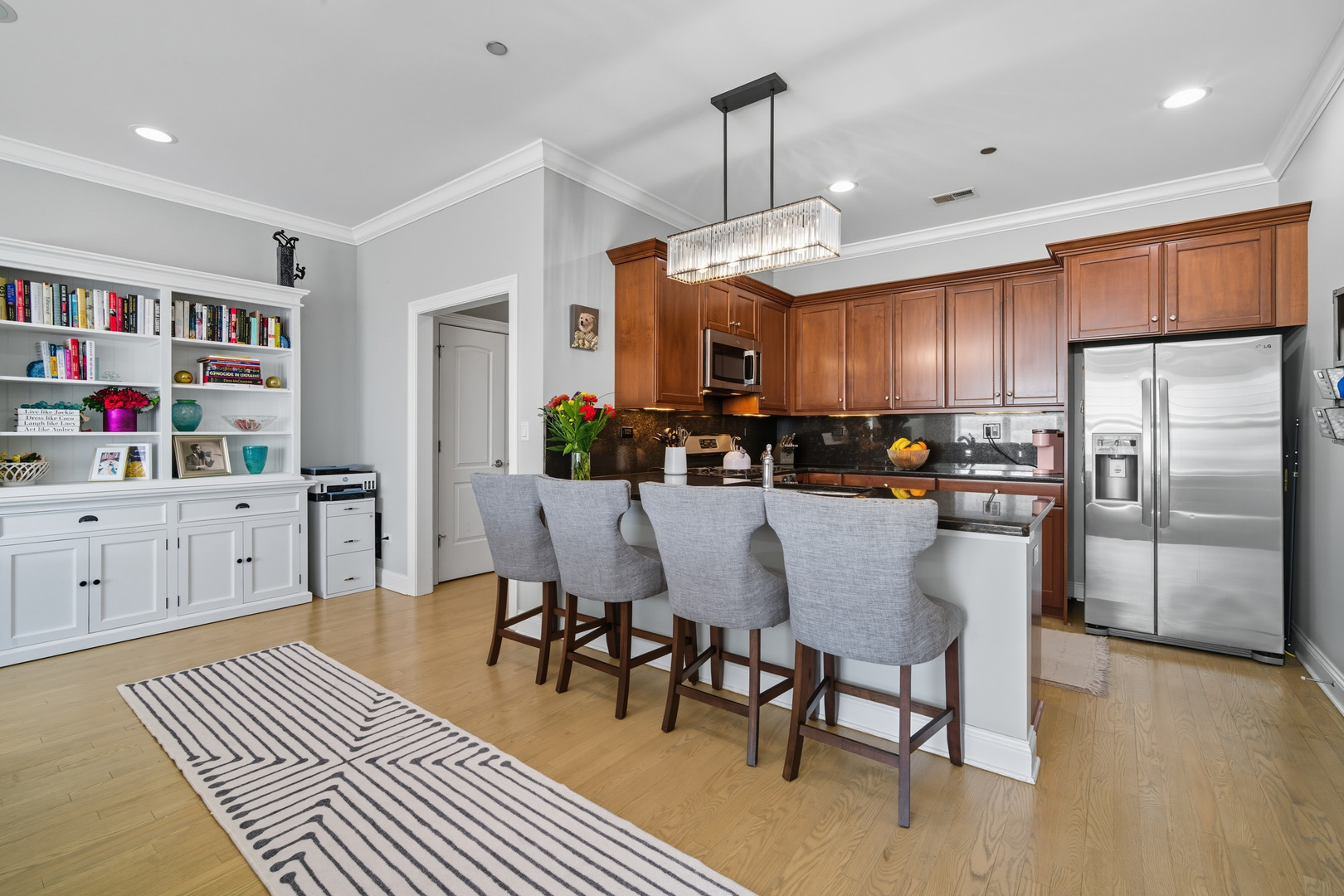 2801 North Oakley Avenue, Unit 202 Chicago, IL 60618 - Photo 11 of 20