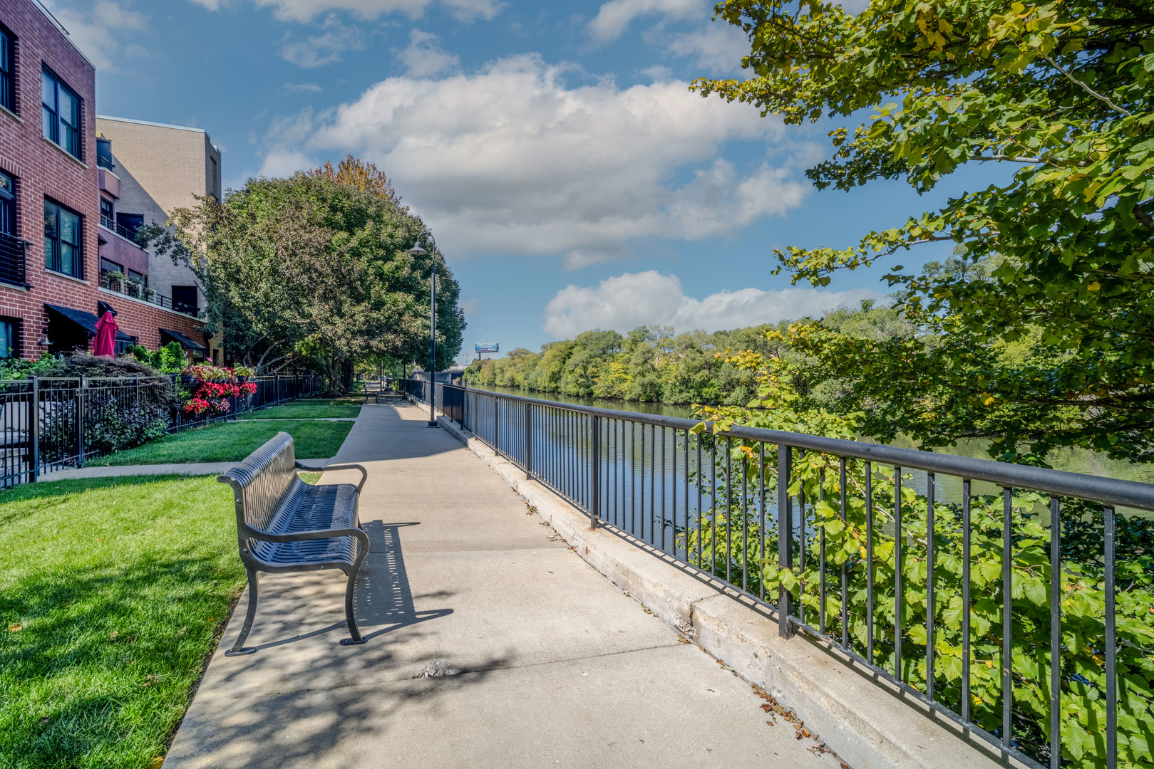 2801 North Oakley Avenue, Unit 202 Chicago, IL 60618 - Photo 2 of 20