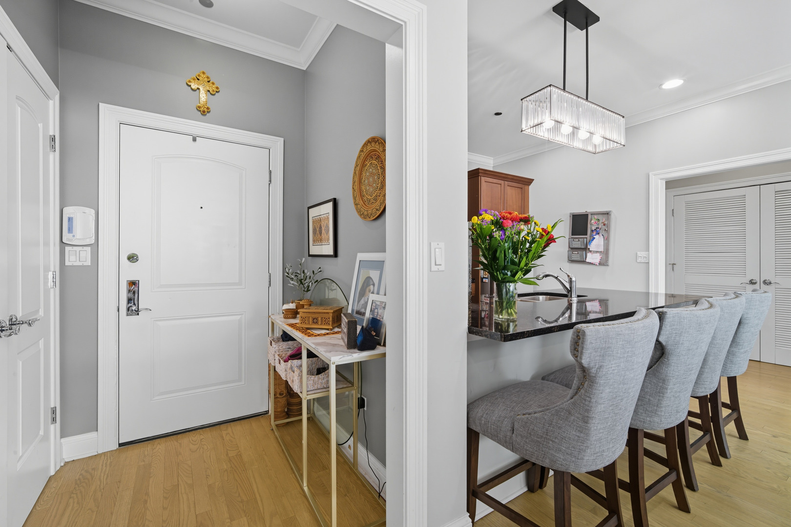 2801 North Oakley Avenue, Unit 202 Chicago, IL 60618 - Photo 10 of 20