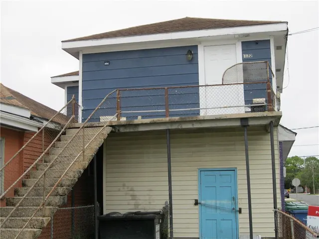 $1,000 | 1132 Romain Street, Unit 1/2, Gretna, LA 70053