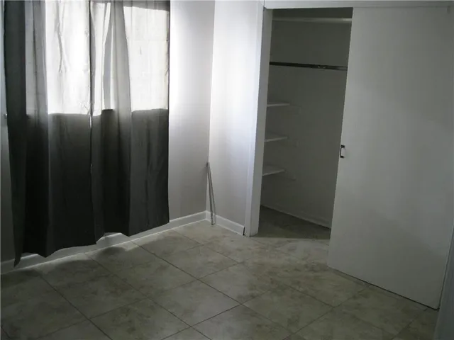 $1,000 | 1132 Romain Street, Unit 1/2, Gretna, LA 70053