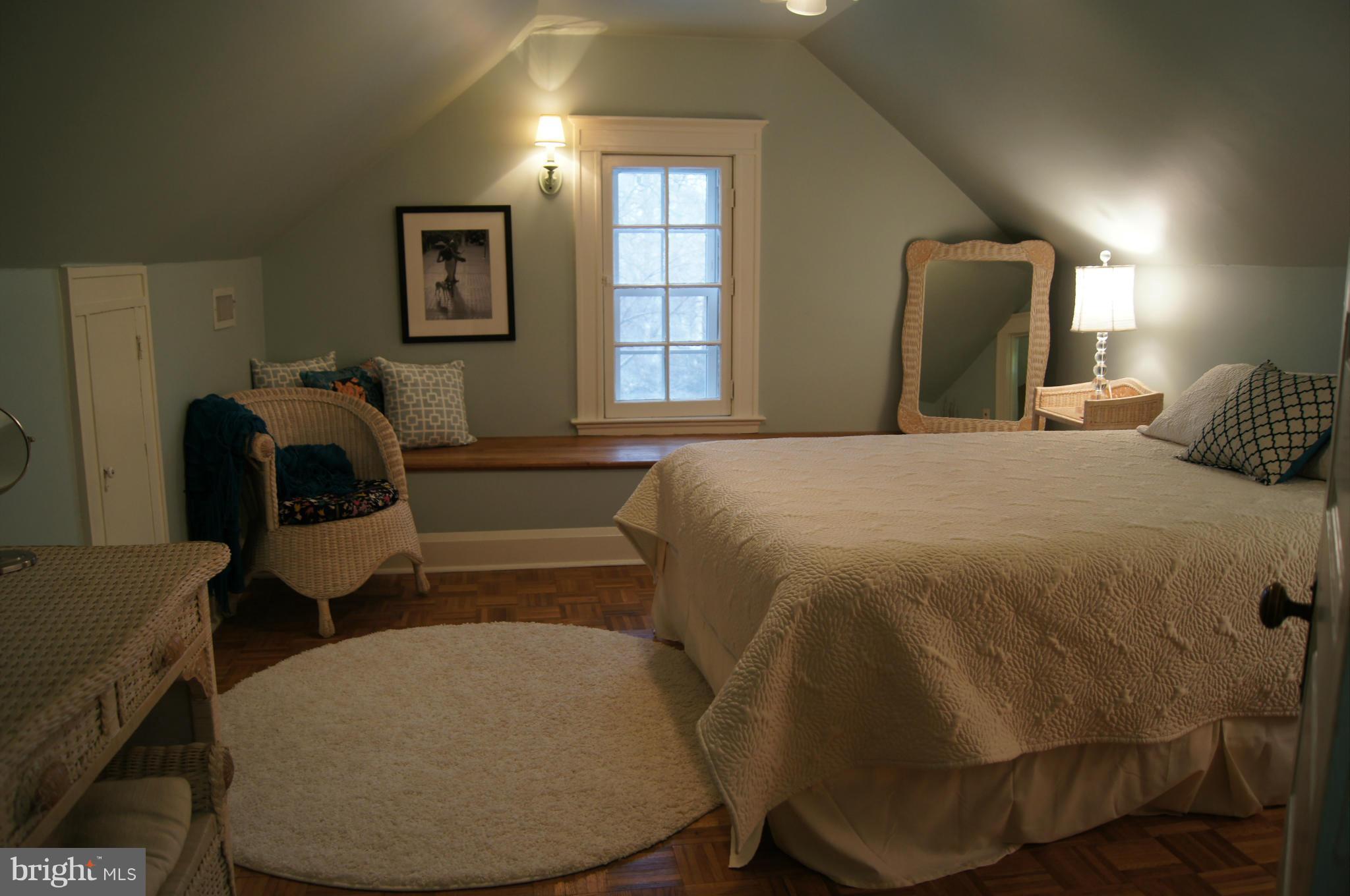 412 Hawthorn Road Baltimore, MD 21210 - Photo 26 of 30 Bedroom five is on 3rd floor. Charming.