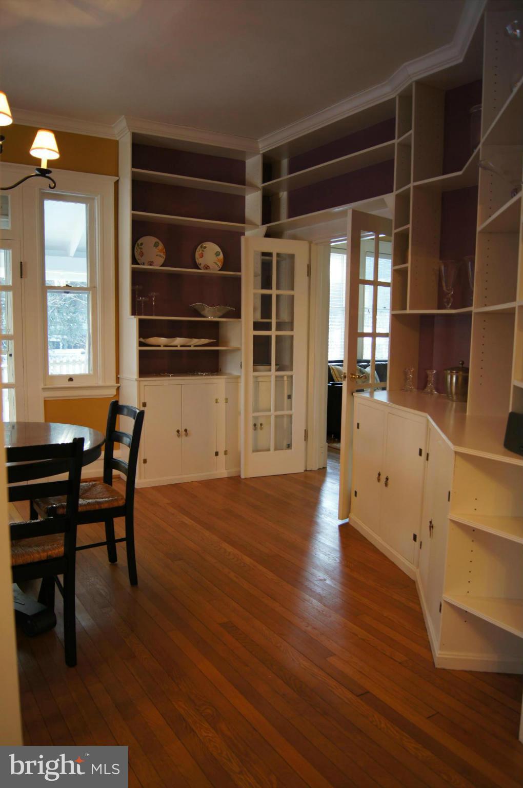 412 Hawthorn Road Baltimore, MD 21210 - Photo 8 of 30 Super built ins to house all your dishware