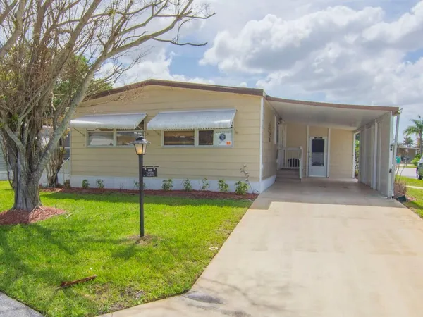 $98,000 | 225 Northeast Forrest Court, Jensen Beach, FL 34957