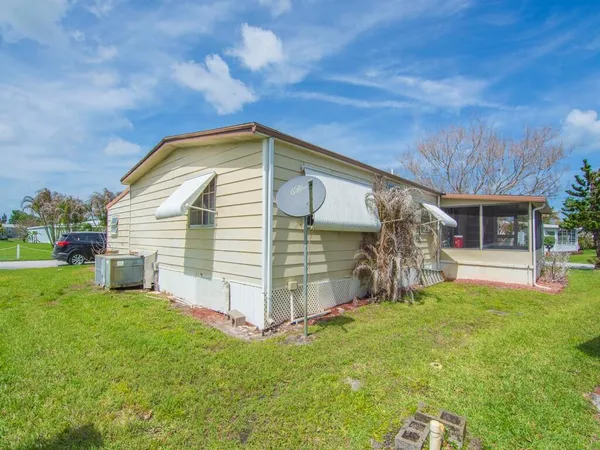 $98,000 | 225 Northeast Forrest Court, Jensen Beach, FL 34957