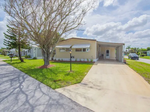 $98,000 | 225 Northeast Forrest Court, Jensen Beach, FL 34957