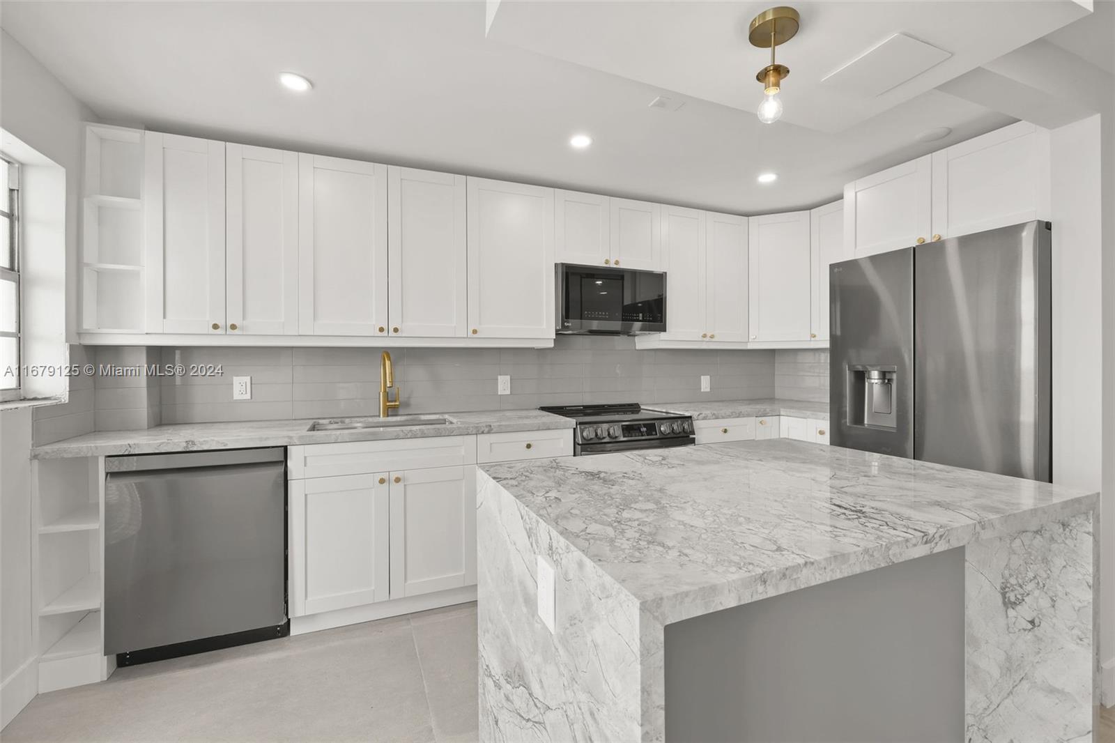 1340 Lincoln Road, Unit 603 Miami Beach, FL 33139 - Photo 5 of 21 Gallery Image 5