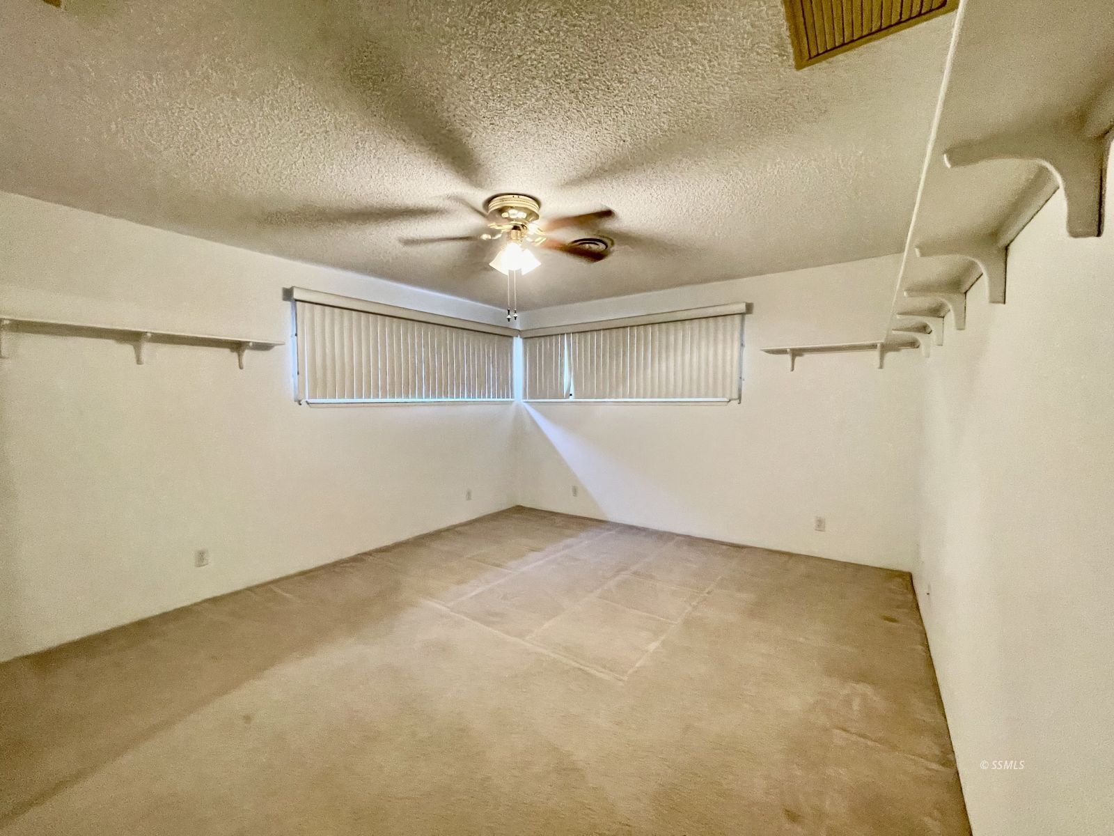 701 West Bataan Avenue Ridgecrest, CA 93555 - Photo 16 of 40