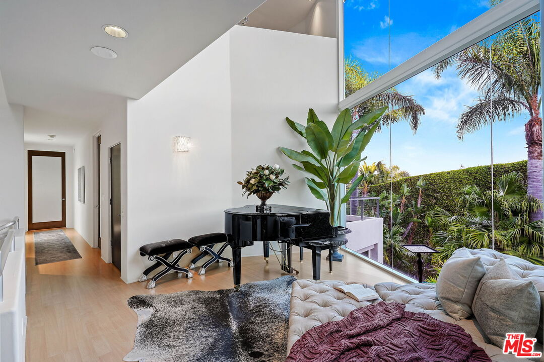 28177 Rey De Copas Lane Malibu, CA 90265 - Photo 24 of 36