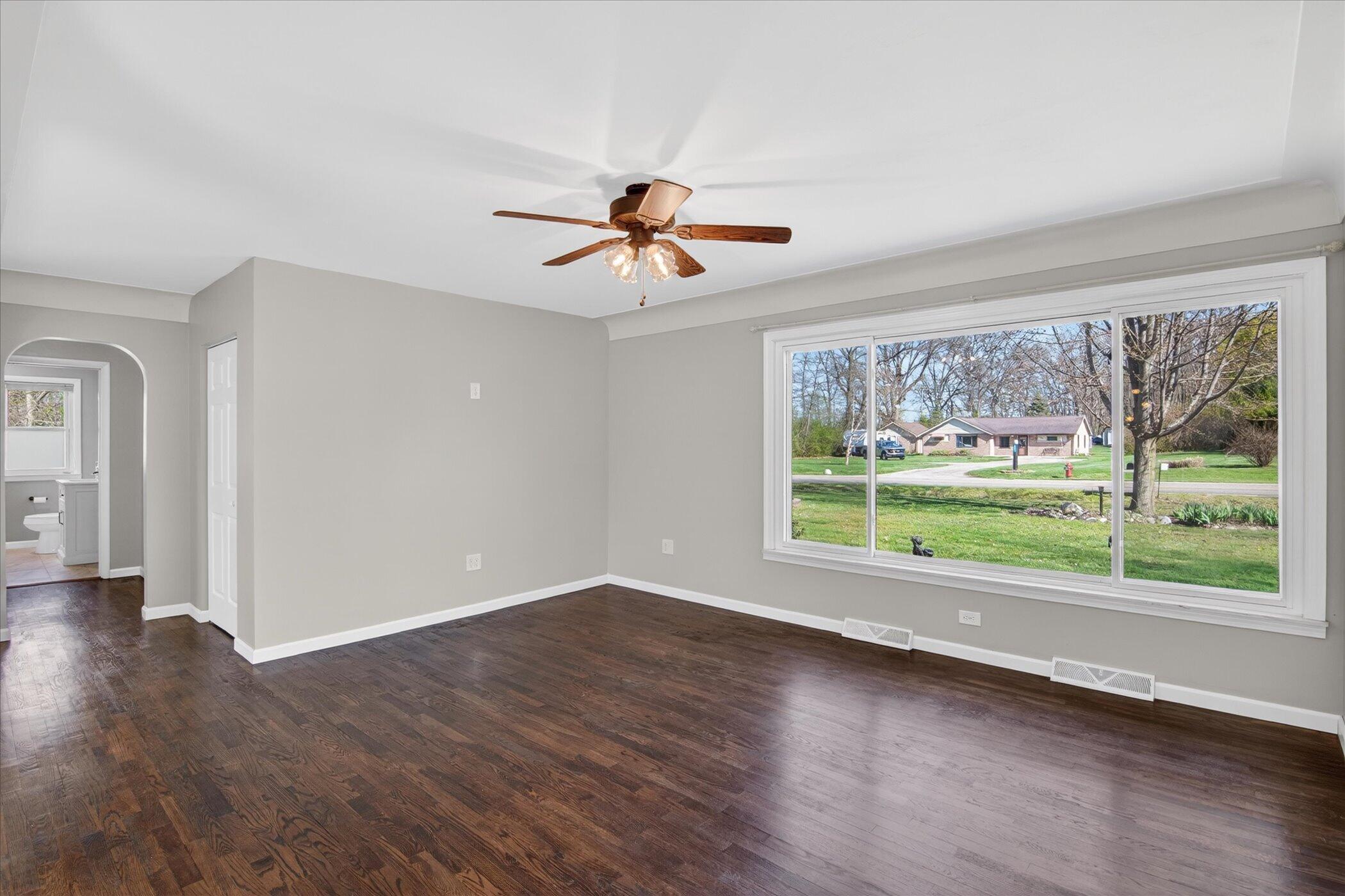2883 West Parnall Road Jackson, MI 49201 - Photo 10 of 52 16-2883-W-Parnall-Rd-Windowstill