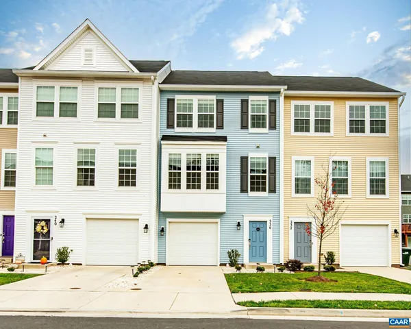 $294,000 | 236 Willowshire Court, Waynesboro, VA 22980