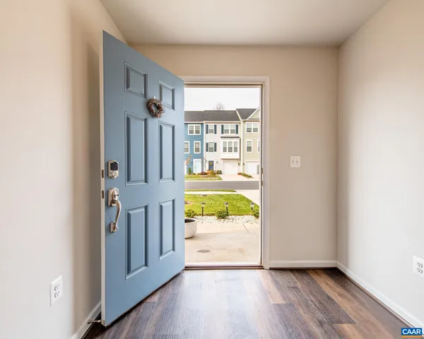 $294,000 | 236 Willowshire Court, Waynesboro, VA 22980