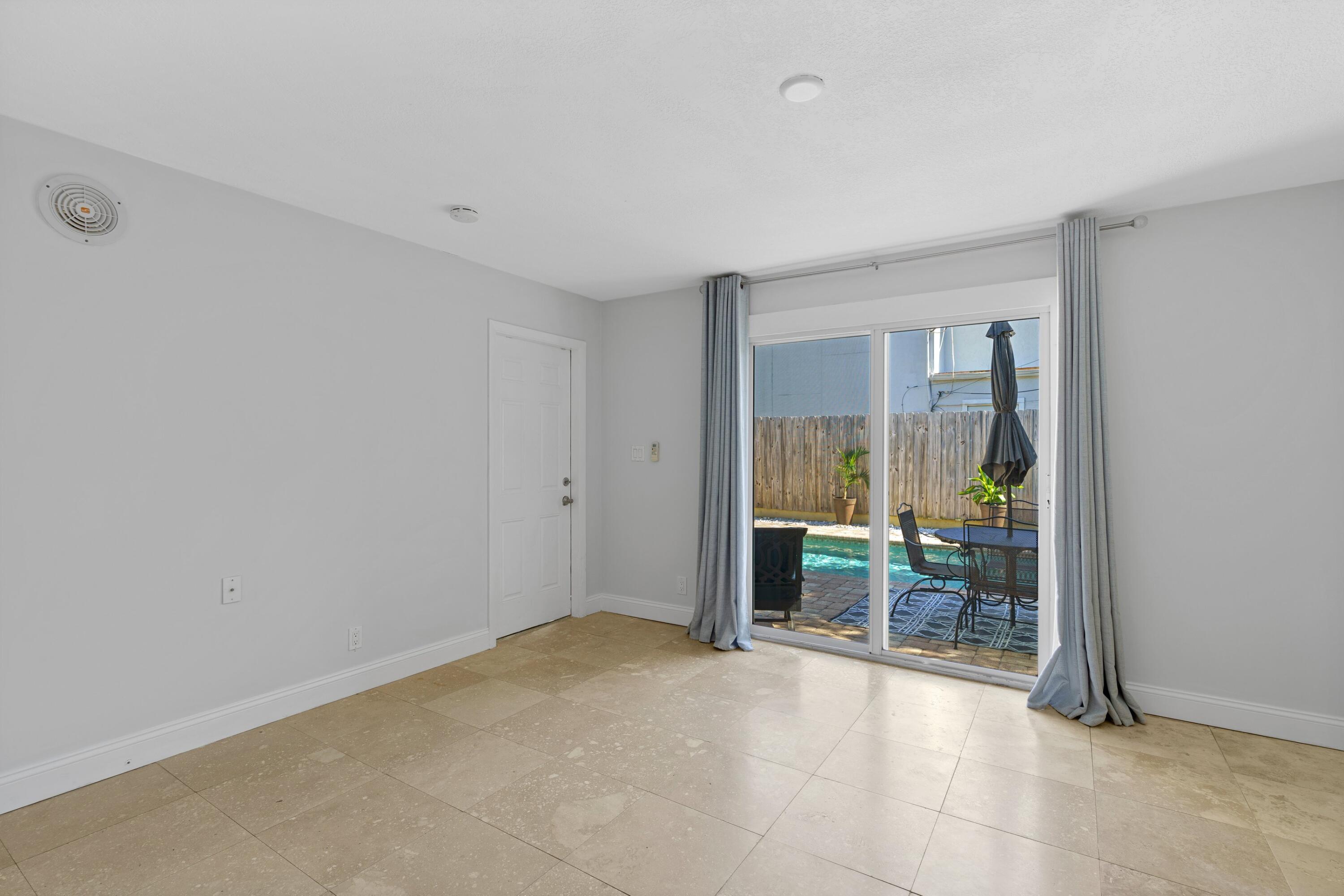 210 Malverne Road West Palm Beach, FL 33405 - Photo 19 of 29 DSC03457.jpg-SMALL