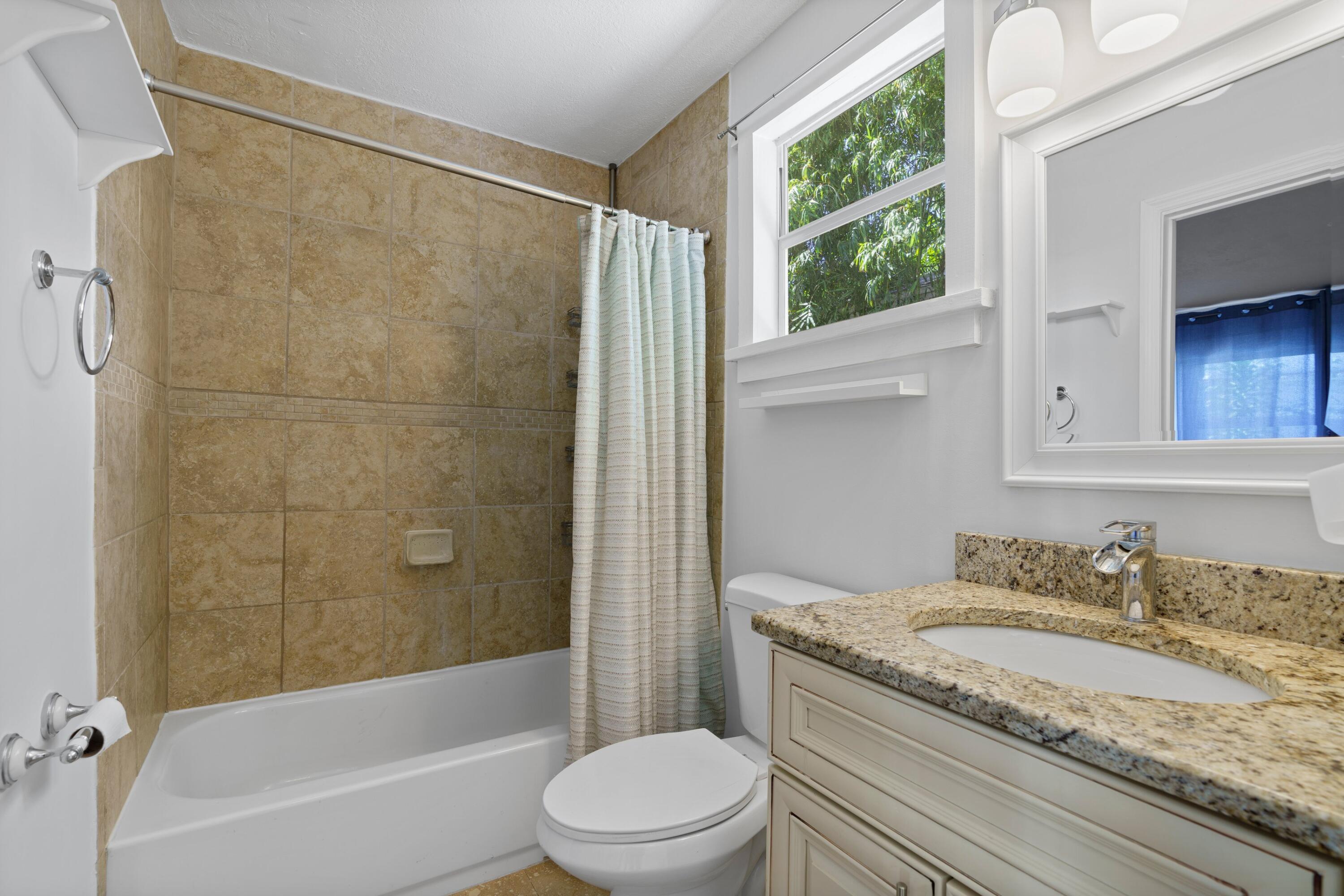 210 Malverne Road West Palm Beach, FL 33405 - Photo 20 of 29 DSC03472.jpg-SMALL
