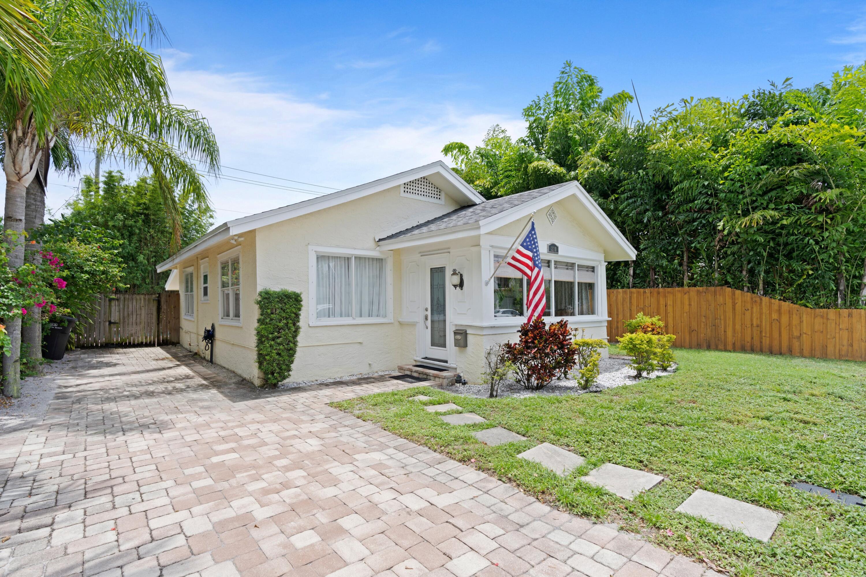 210 Malverne Road West Palm Beach, FL 33405 - Photo 29 of 29 DSC01717.jpg-SMALL