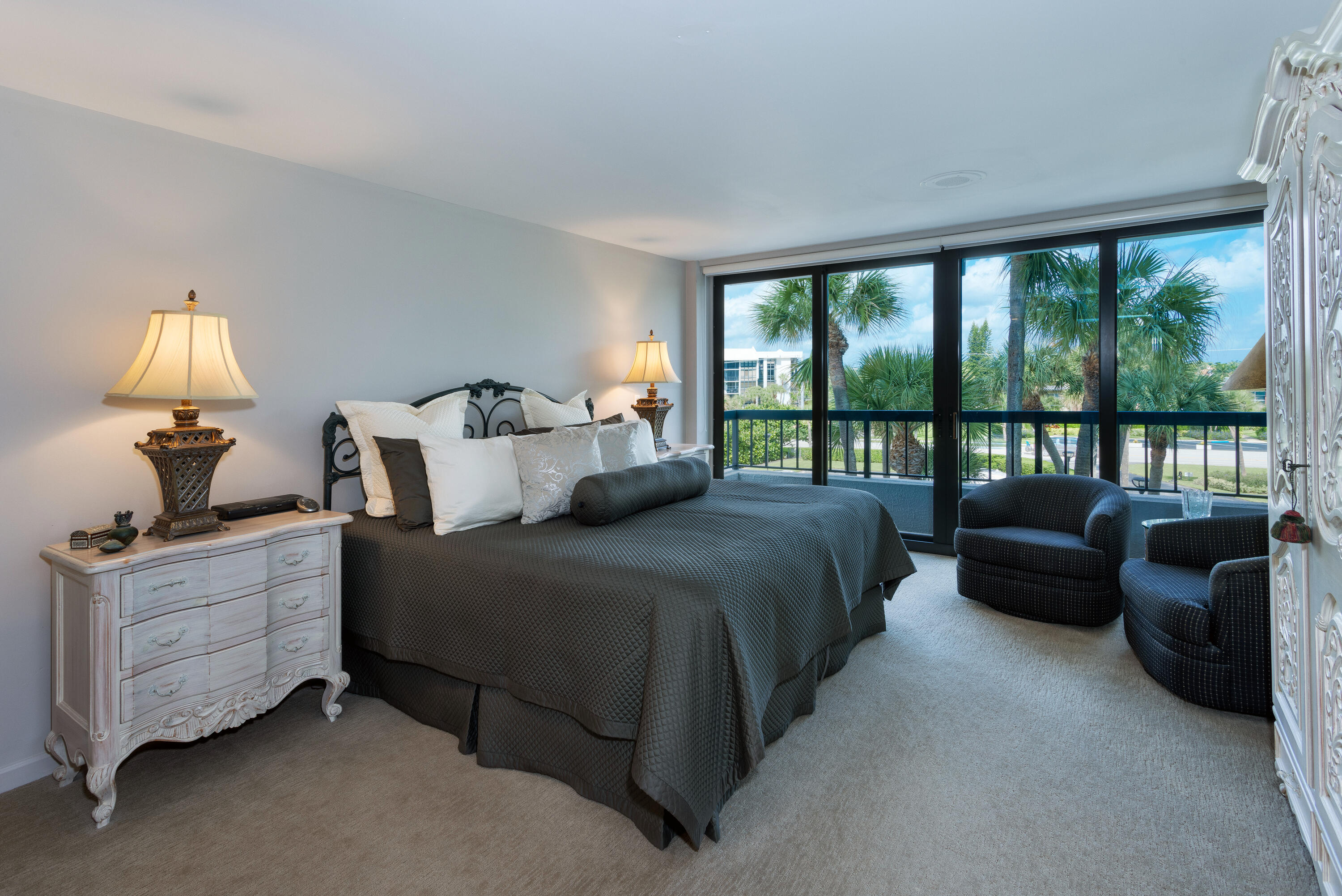 1800 South Ocean Boulevard, Unit 3F Boca Raton, FL 33432 - Photo 8 of 12 PRIMARY BEDROOM