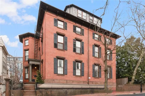 $735,000 | 281 Benefit Street, Unit B, Providence, RI 02903