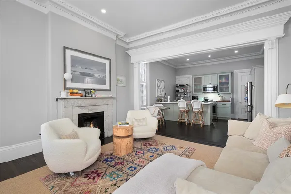 $735,000 | 281 Benefit Street, Unit B, Providence, RI 02903