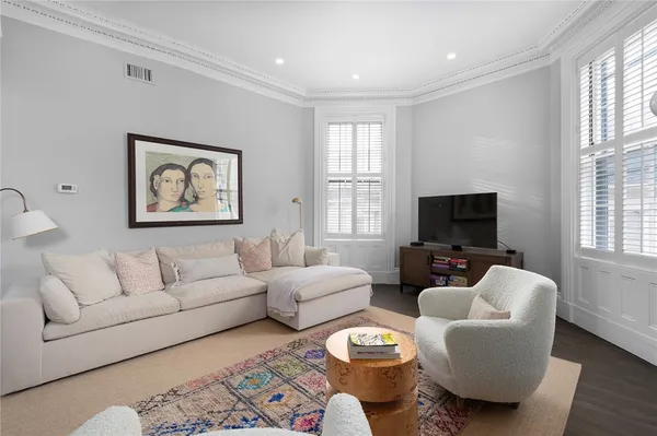 $735,000 | 281 Benefit Street, Unit B, Providence, RI 02903