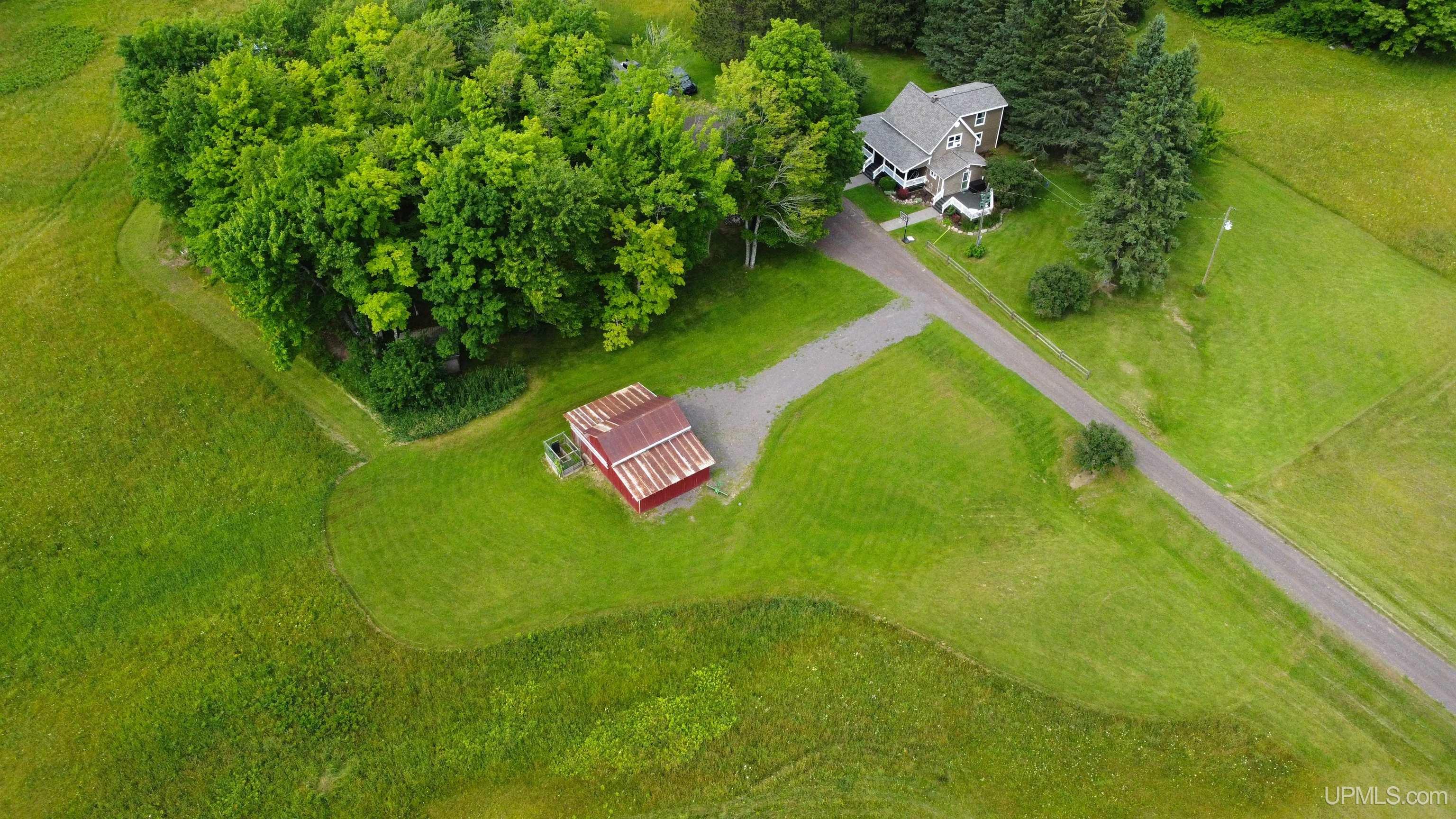 37485 Pike River Road Chassell, MI 49916 - Photo 4 of 41 Gallery Image 4