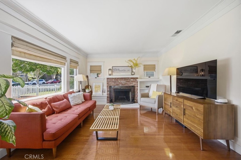 419 Virginia Street El Segundo, CA 90245 - Photo 4 of 41