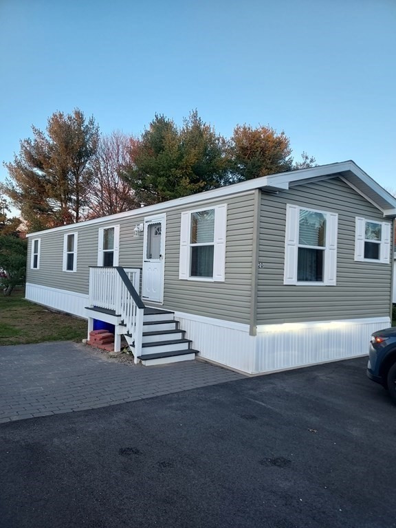 20 Hickory Road Taunton, MA 02780 - Photo 2 of 15 Gallery Image 2