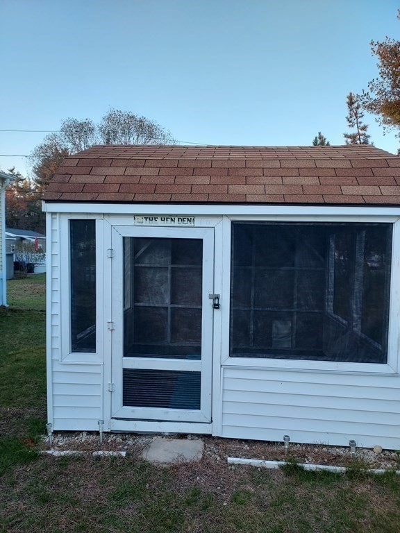 20 Hickory Road Taunton, MA 02780 - Photo 5 of 15 Gallery Image 5