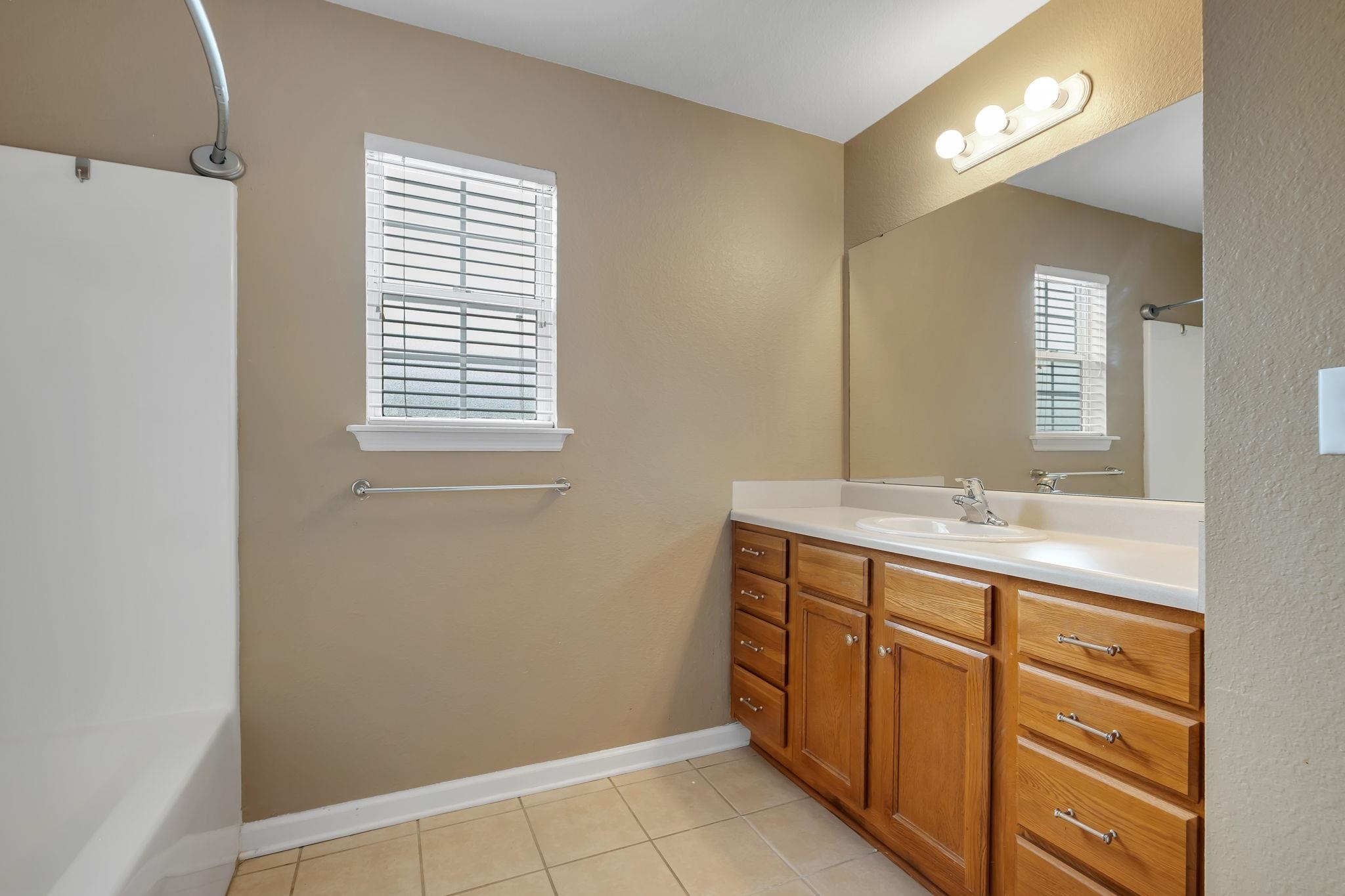 4434 Gearhart Road, Unit 5301 Tallahassee, FL 32303 - Photo 24 of 37