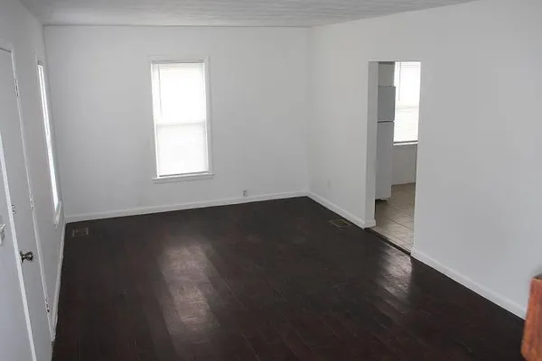 $299,900 | 71 Cloveridge Drive, Troy, MI 48084