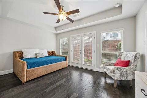$535,000 | 1702 Oak Leaf Pass Drive, Houston, TX 77055
