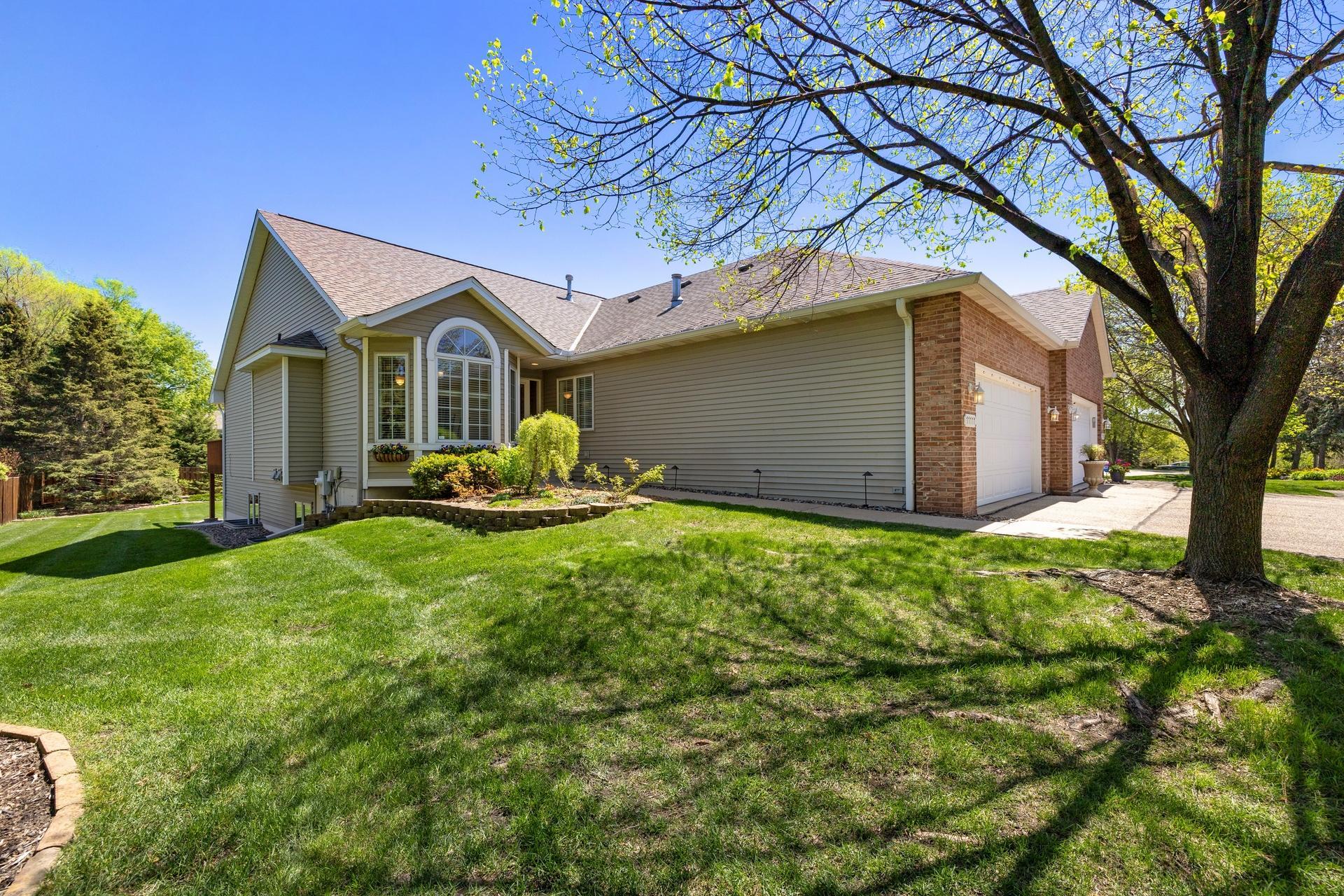 11111 Bloomington Ferry Road Bloomington, MN 55438 - Photo 1 of 1 Gallery Image 1