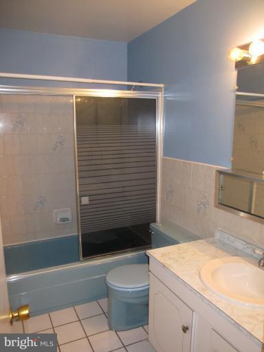 240 Cinder Road Lutherville-Timonium, MD 21093 - Photo 9 of 16 Bath