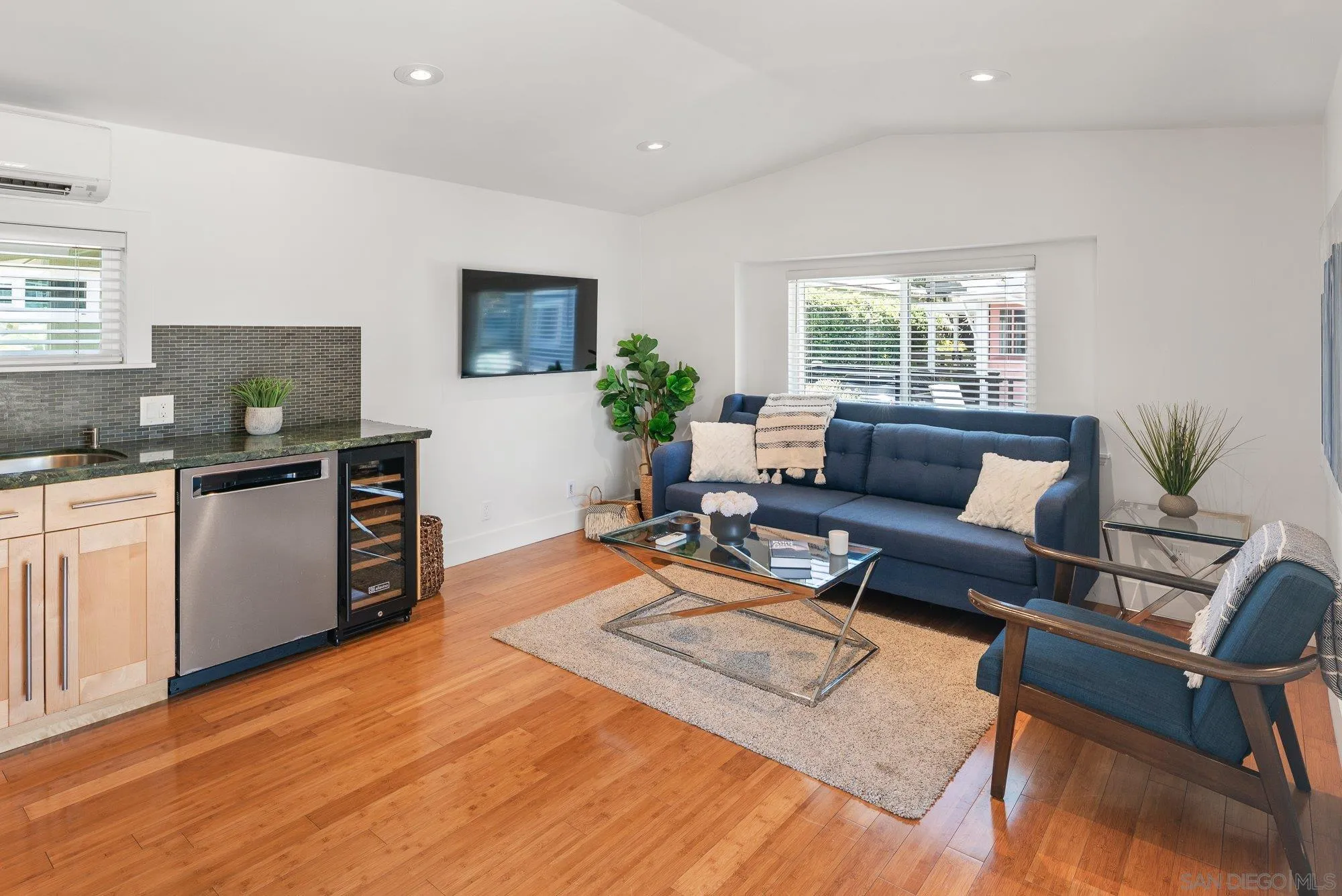 123 Jasper Street, Unit 20 Encinitas, CA 92024 - Photo 9 of 38