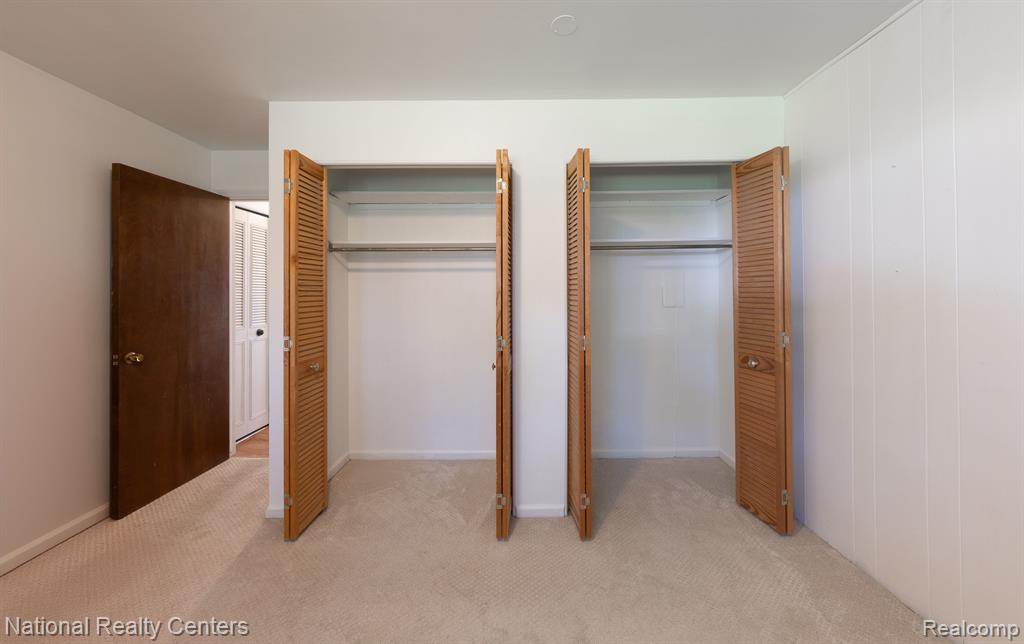 801 West Long Lake Road, Unit G1 Bloomfield Hills, MI 48302 - Photo 15 of 28