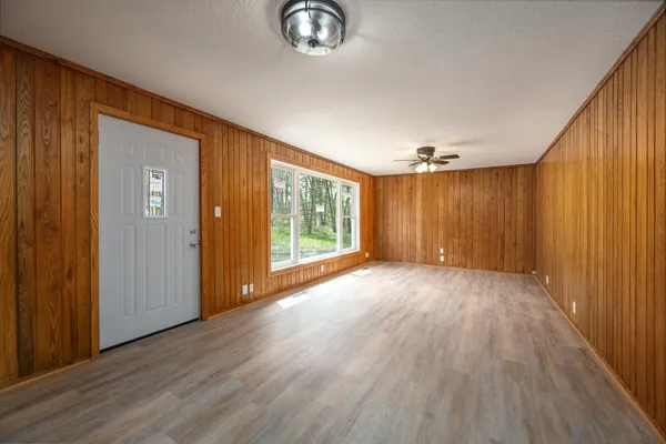 $299,000 | E5329 1370th Avenue, Ridgeland, WI 54763