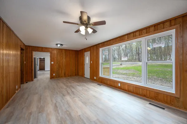 $299,000 | E5329 1370th Avenue, Ridgeland, WI 54763
