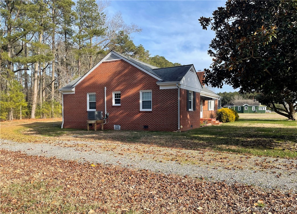 1581 Gdn Crk Road Mathews, VA 23109 - Photo 8 of 29