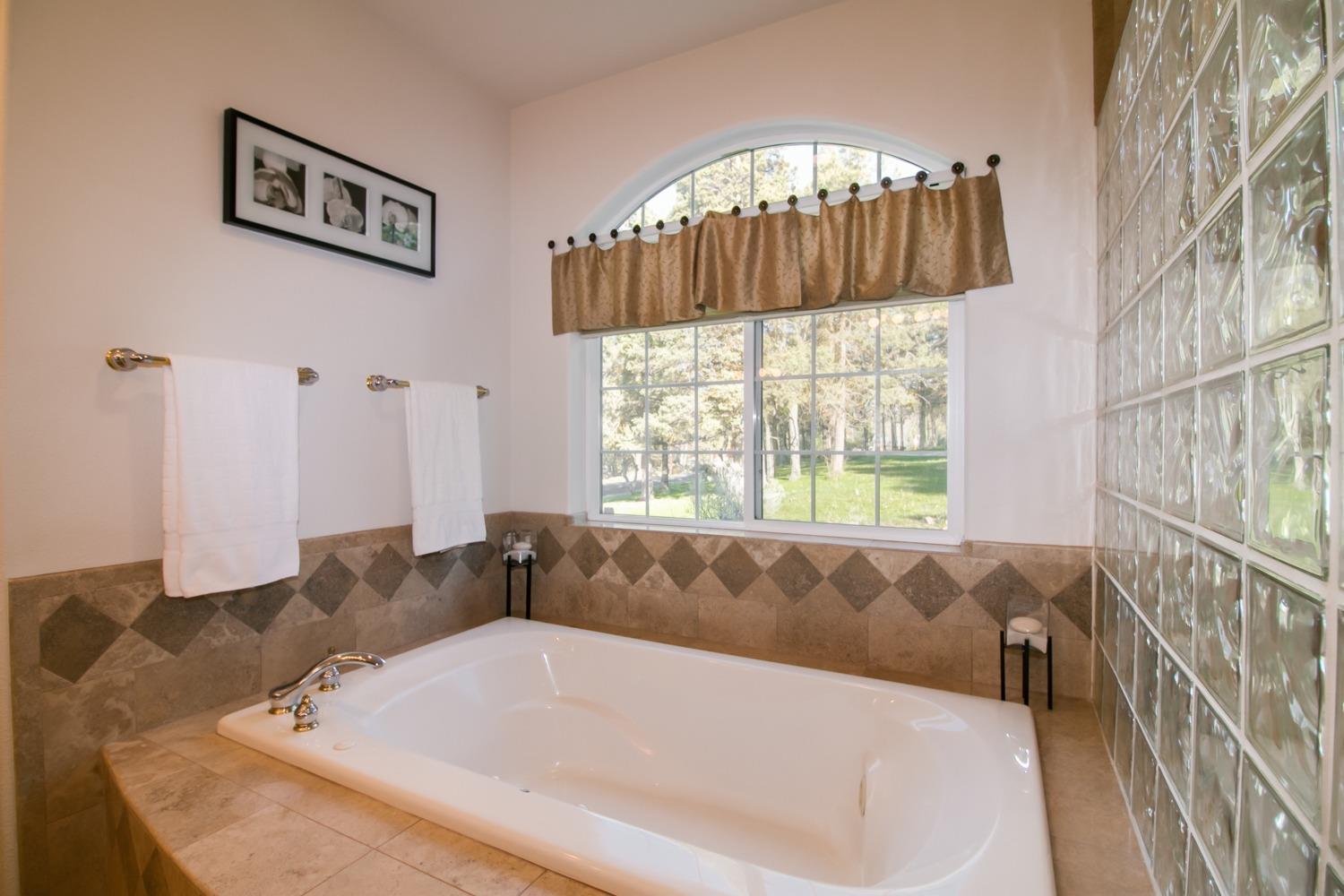 10907 Kestrel Road Klamath Falls, OR 97601 - Photo 17 of 31 Additional Photo
