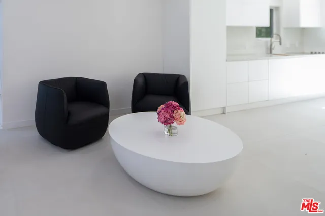 $26,900 | 9432 Oakmore Road, Los Angeles, CA 90035