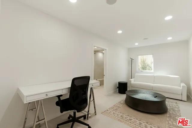 $26,900 | 9432 Oakmore Road, Los Angeles, CA 90035