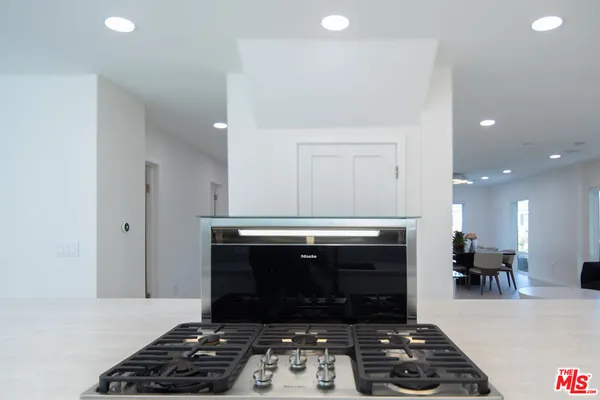 $23,950 | 9432 Oakmore Road, Los Angeles, CA 90035