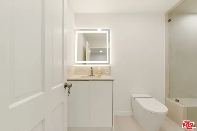 $26,900 | 9432 Oakmore Road, Los Angeles, CA 90035