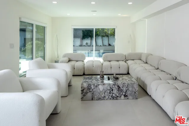 $26,900 | 9432 Oakmore Road, Los Angeles, CA 90035