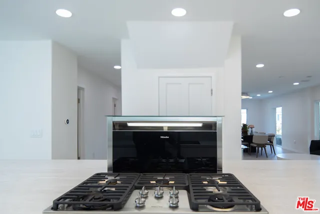 $26,900 | 9432 Oakmore Road, Los Angeles, CA 90035