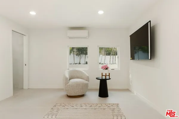 $23,950 | 9432 Oakmore Road, Los Angeles, CA 90035