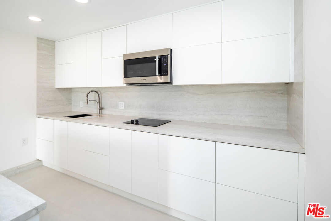 9432 Oakmore Road Los Angeles, CA 90035 - Photo 42 of 49