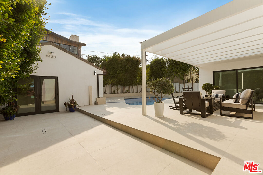 9432 Oakmore Road Los Angeles, CA 90035 - Photo 45 of 49
